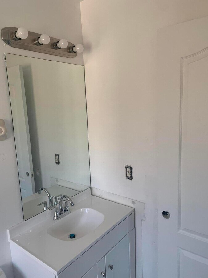 Photo - 2127 Shoma Dr