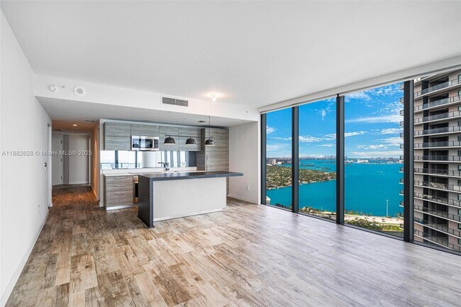 Photo - 650 NE 32nd St Unit 4407