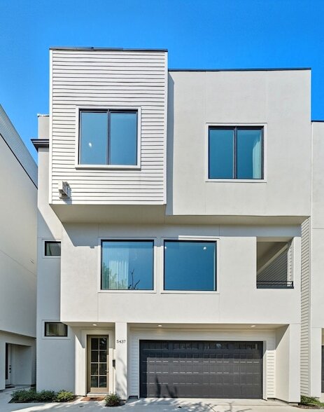 Building Photo - 5437 Darling St Rental