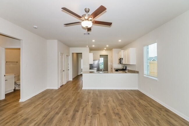 Photo - 401 Sunny Highlands Dr