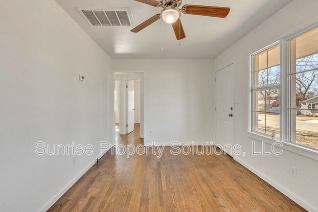 Photo - 4908 S Stiles Ave