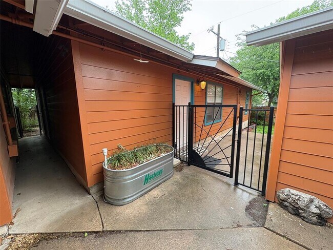 Photo - 1011 Chesapeake Dr