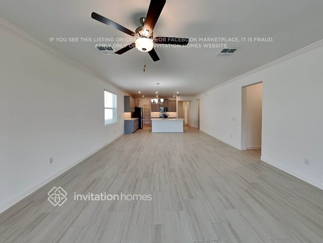 Photo - 14246 17 Ct E