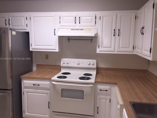 Photo - 11527 SW 64th St Unit #F