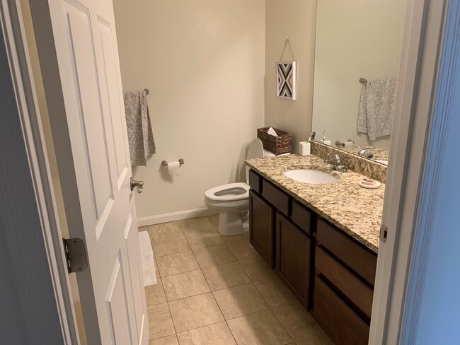 Photo - Stratford Court Apartments