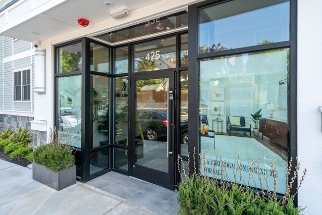 Photo - 425 Lagrange St Unit 107