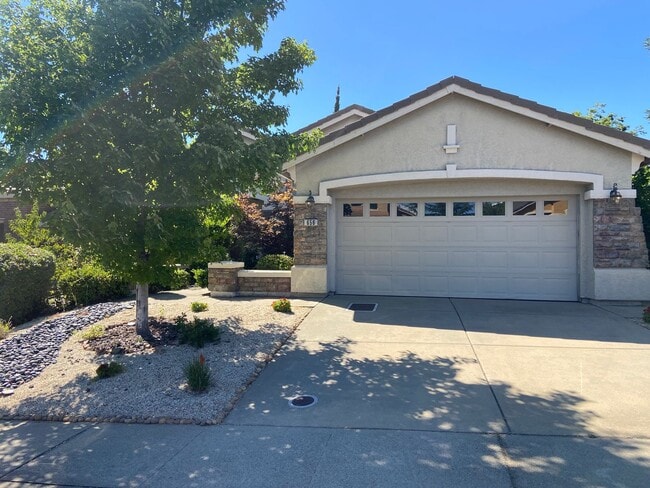 Building Photo - Chelsea Ridge - Broadstone. Walk to park, ... Rental
