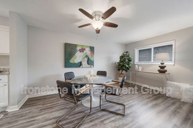 Photo - 3640 S Indianapolis Ave
