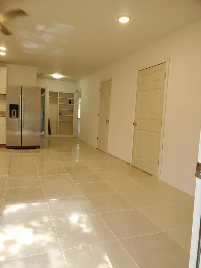 Photo - Great 4 bedrooms 2 baths, recently renovated