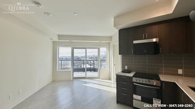 Photo - 8020 Derry Rd