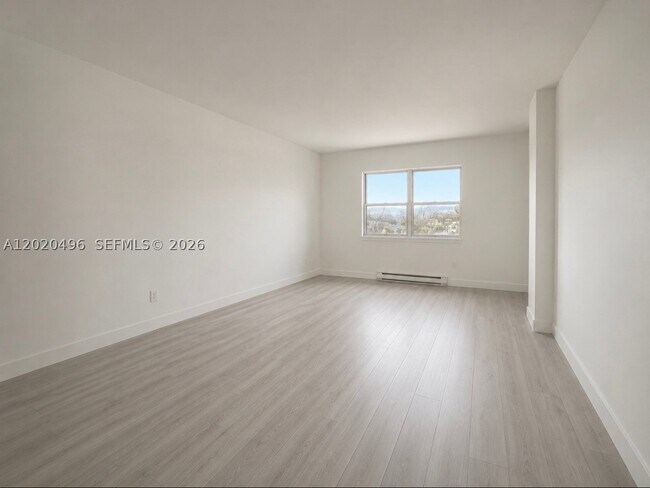 Photo - 400 Kings Point Dr Unit 811