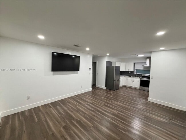 1500 SW 10th St