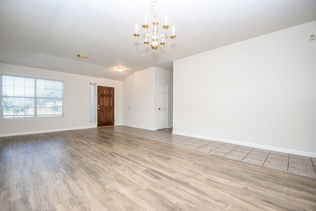 Photo - 21839 Manitou Falls Ln