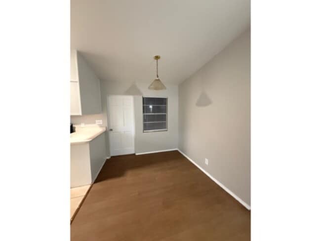 Photo - 3 Bedroom with Garage, Screen Porch, and Central AC-Lake Mary Schools!