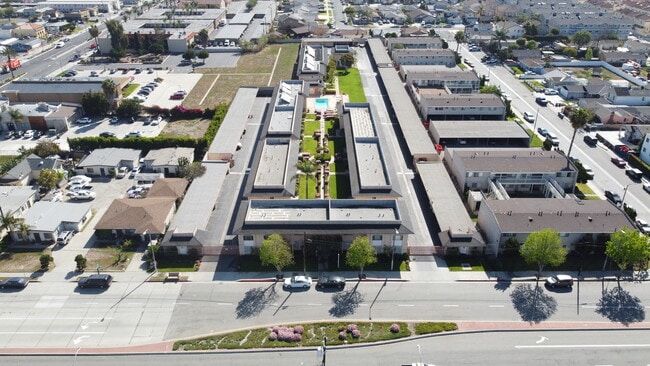 Photo - Kona Palms Apartments