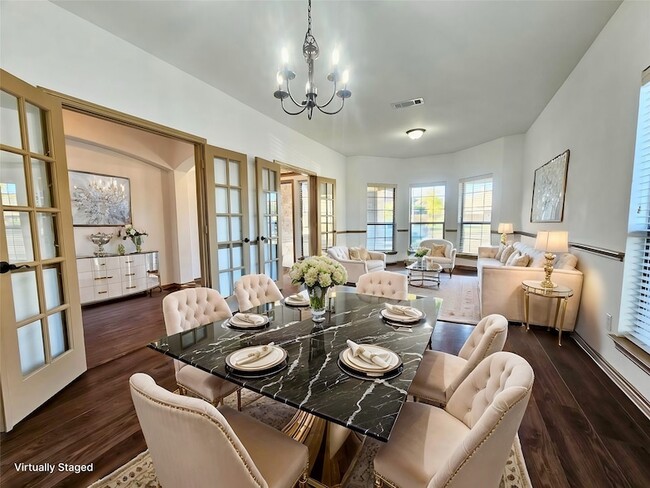 Photo - 2333 Loreto Dr