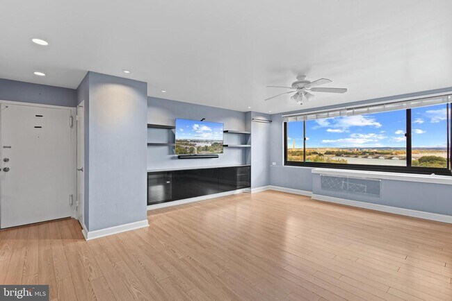 Photo - 1021 Arlington Blvd Unit 1131