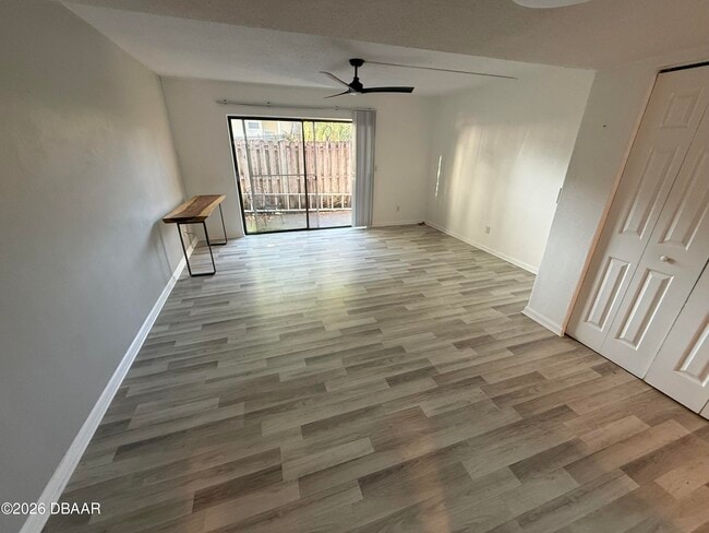 Photo - 625 N Halifax Ave