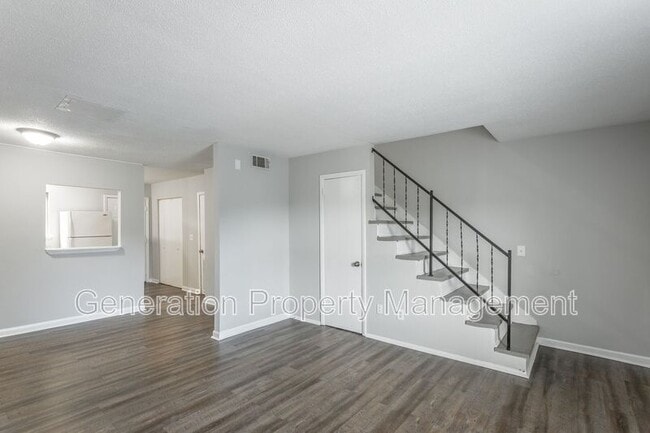 Building Photo - 4405 Delashmitt Rd Unit 16