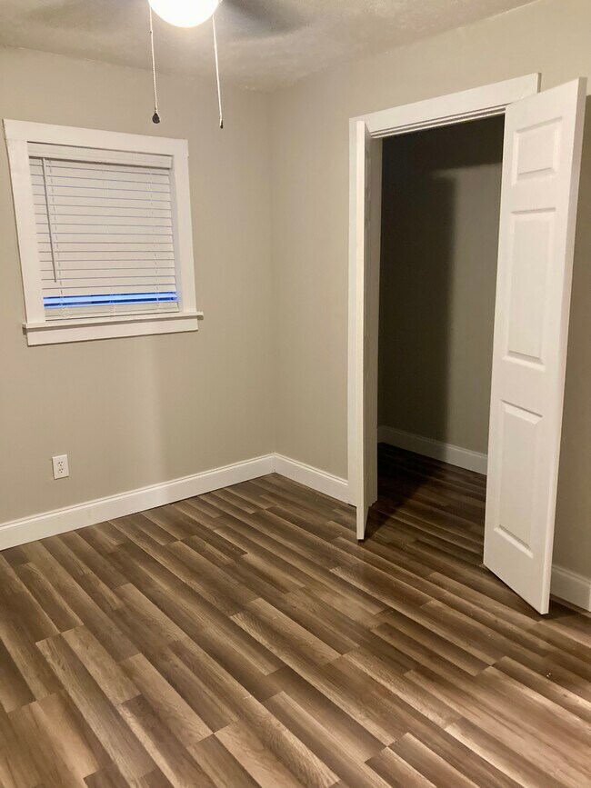 Photo - 873 Blalock Rd