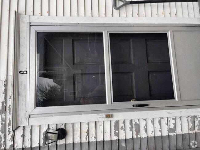 Building Photo - 136 Pottsville St Rental
