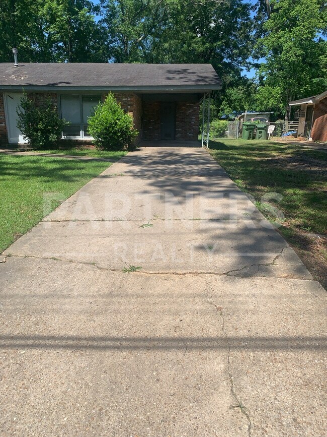Photo - 4508 Rainbow Rd