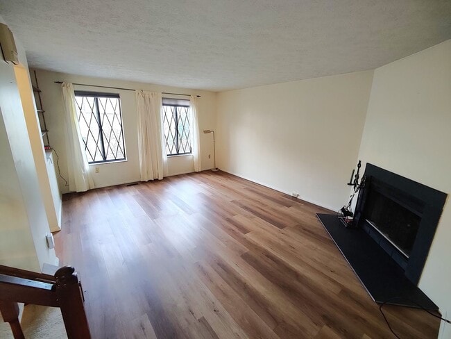 Photo - *Spacious & Conveniently Located 3BD/2.5BA Townhouse Available in Bethel Park*