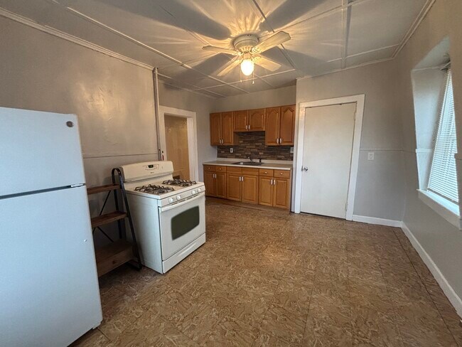 Photo - 127 Court St Unidad #3