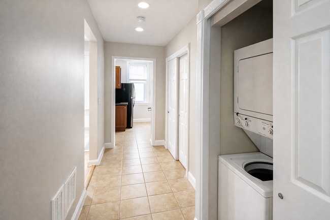 Photo - 263 37th St Unit 1