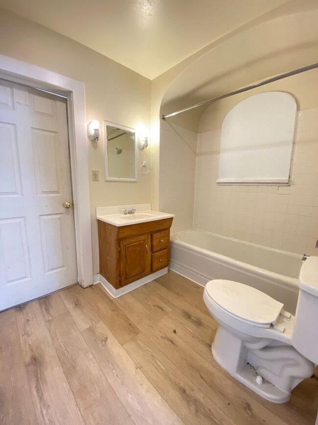 322 College Ave Unit 322 College Ave