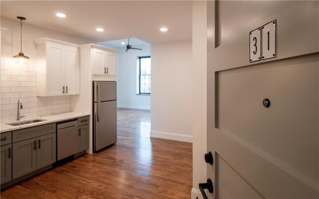 Photo - 15 Cranston Ave Unit 31