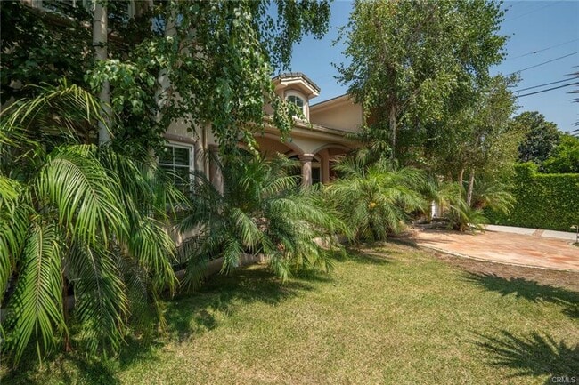 Photo - 4063 Benedict Canyon Dr