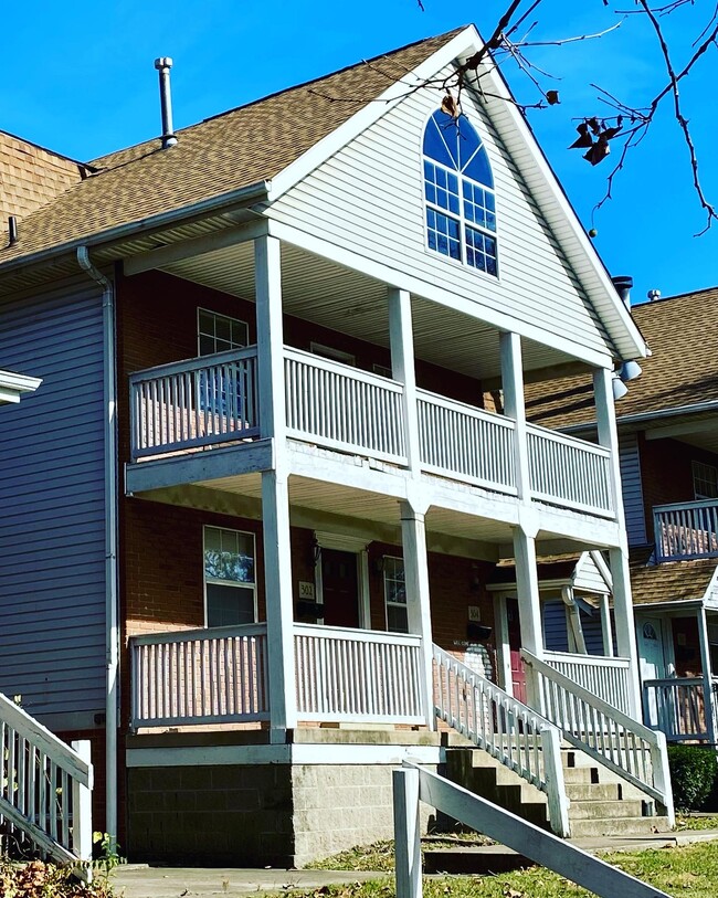 Photo - 310 E 17th Ave Unit 310 E 17th Ave