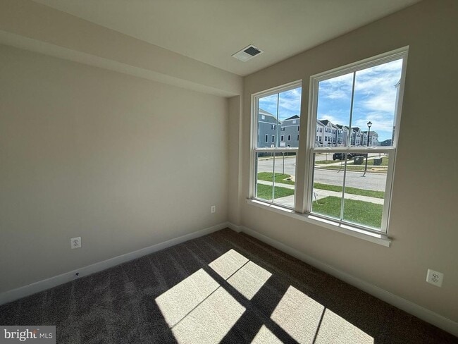 Photo - 4929 DUNHAVEN Dr