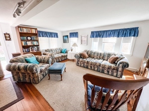 Photo - 849 State Rd