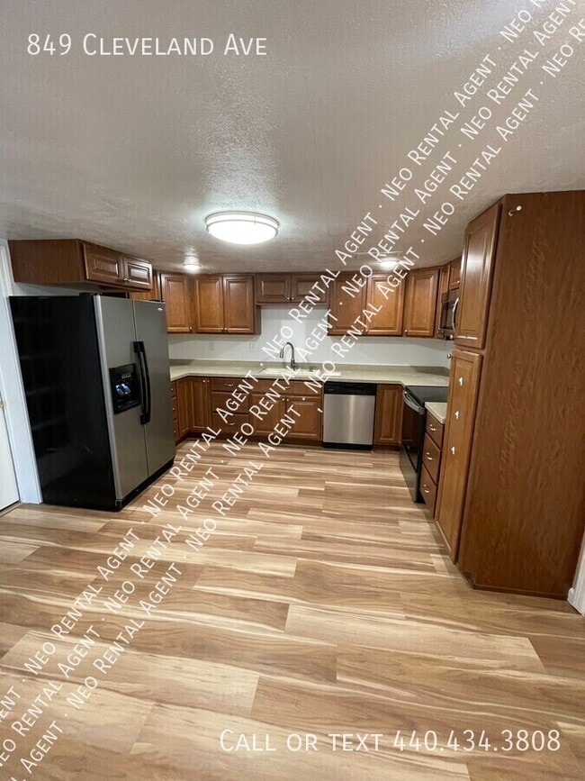 Photo - 849 Cleveland Ave