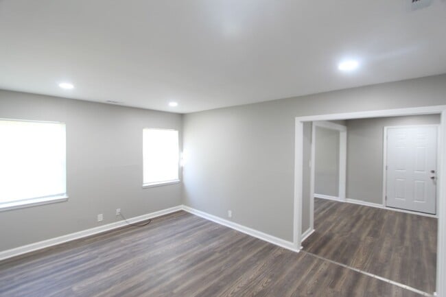 Photo - Cute ! Cute! Cute! New on the Market and Newly Renovated!