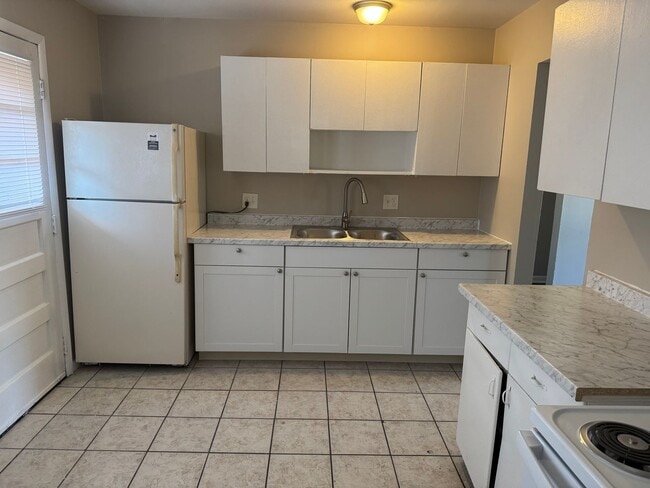 Photo - 381-385 S Yearling Rd Unit 381 Yearling