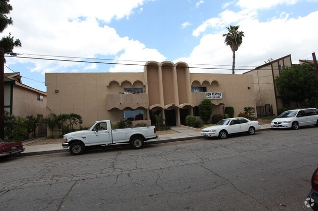 21725 Lanark Apartments