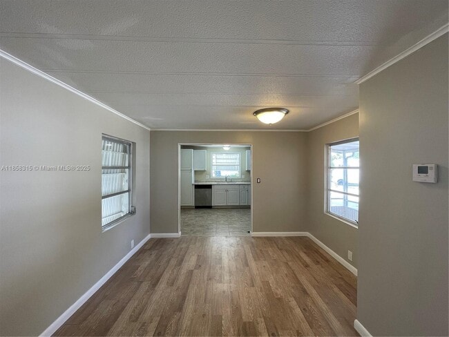 Photo - 2903 Harbor Ln