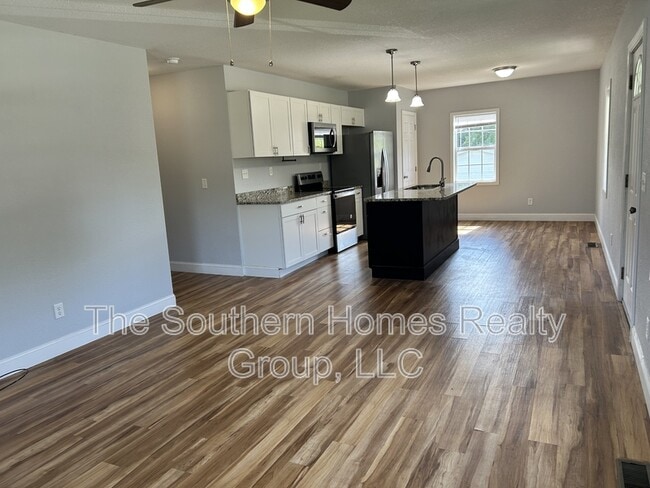 Photo - 517 Sherwood Ave