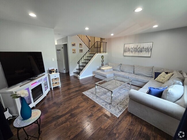 Building Photo - 330 Merwin Ave Rental