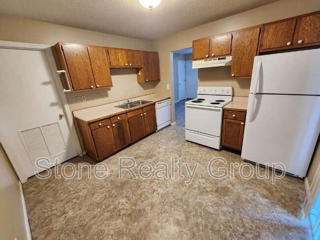 Photo - 2480 E Clayton Dr