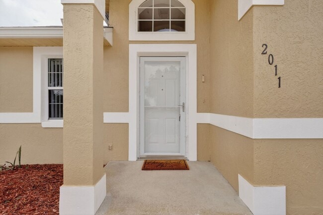 Photo - Available Now! Move-In Ready 3BR Home with Florida Room & Shed