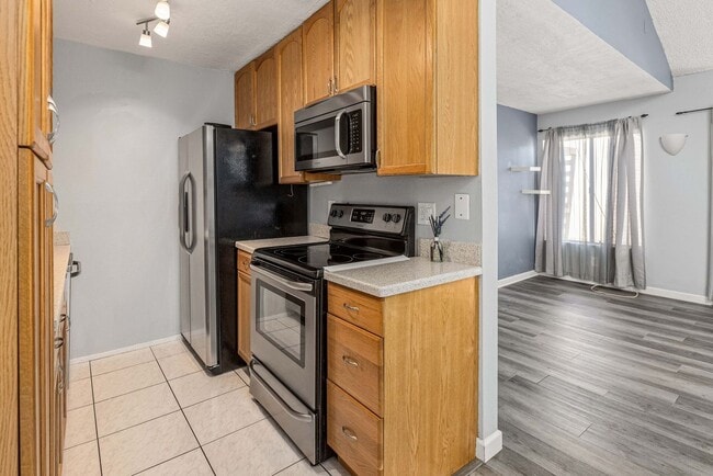 Photo - 8022 Linda Vista Rd Unit 2L