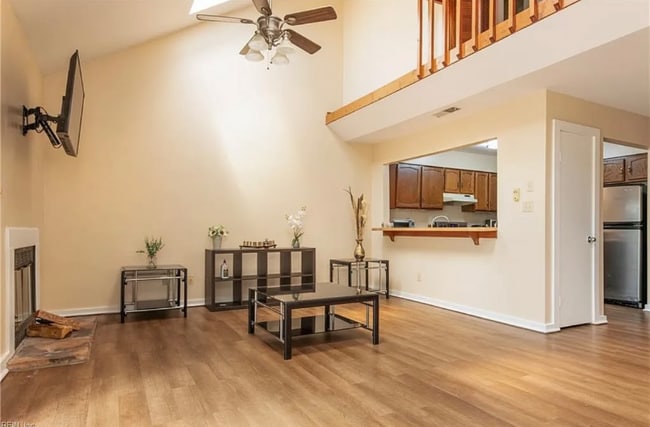 Photo - 250 Misty Point Ln