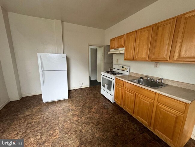 Building Photo - 1016 Pine St