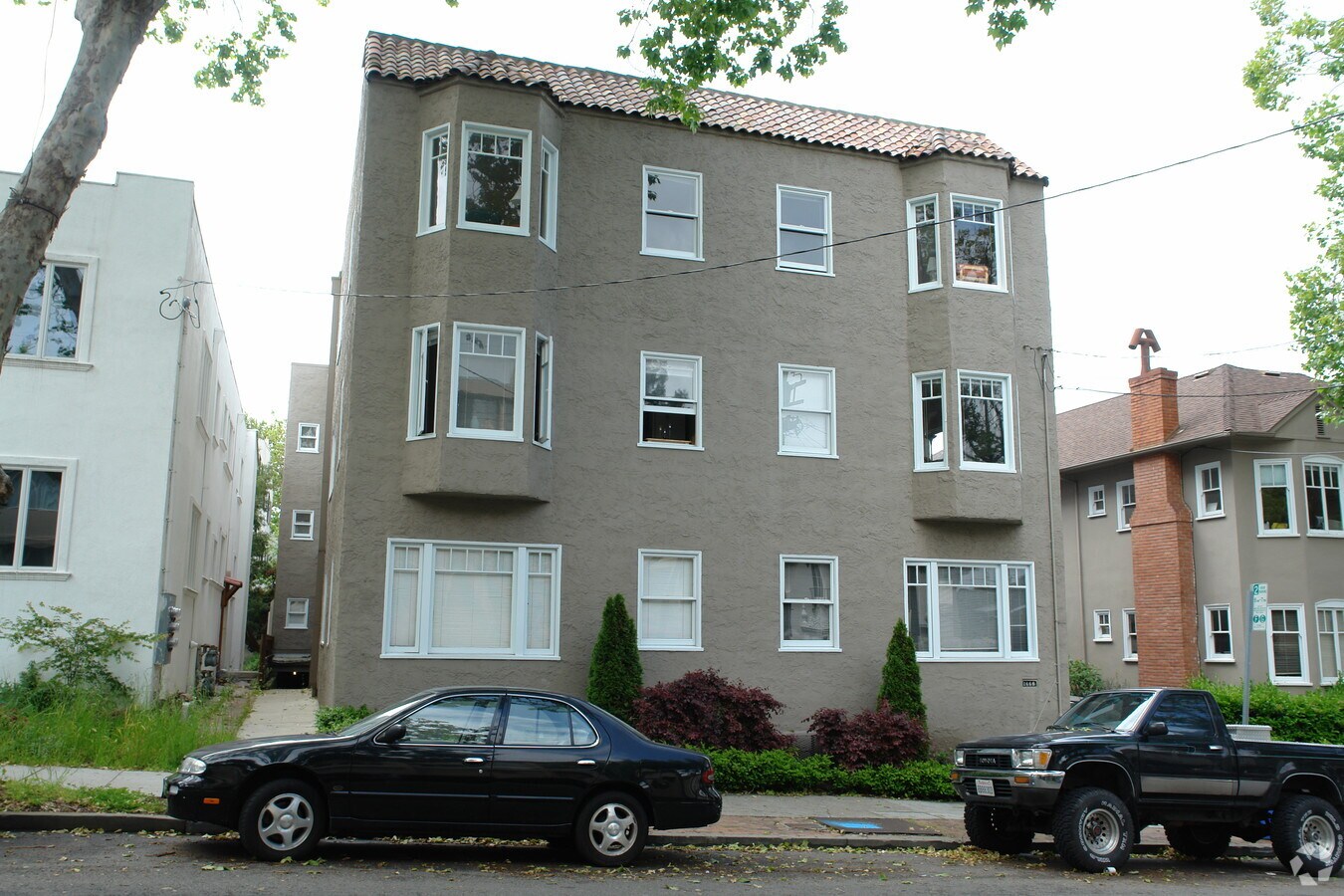 2466 Virginia Street - 2466 Virginia Street