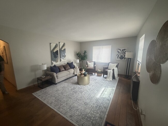 318 E Mitchell Ave Unidad 1