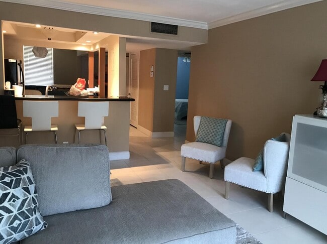 Photo - 777 S Federal Hwy Unidad 101 M